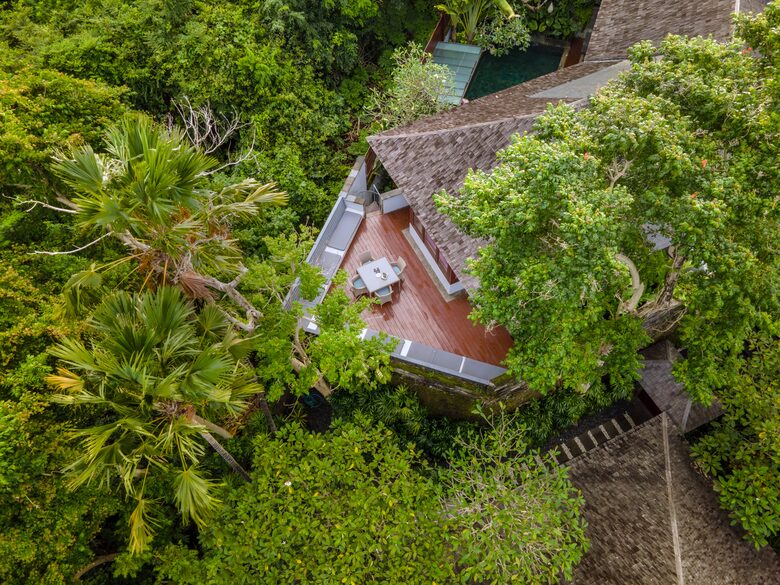 Elegant Jimbaran Retreat with Resort Amenities & Lush Privacy - Jimbaran Bay, Indonesia