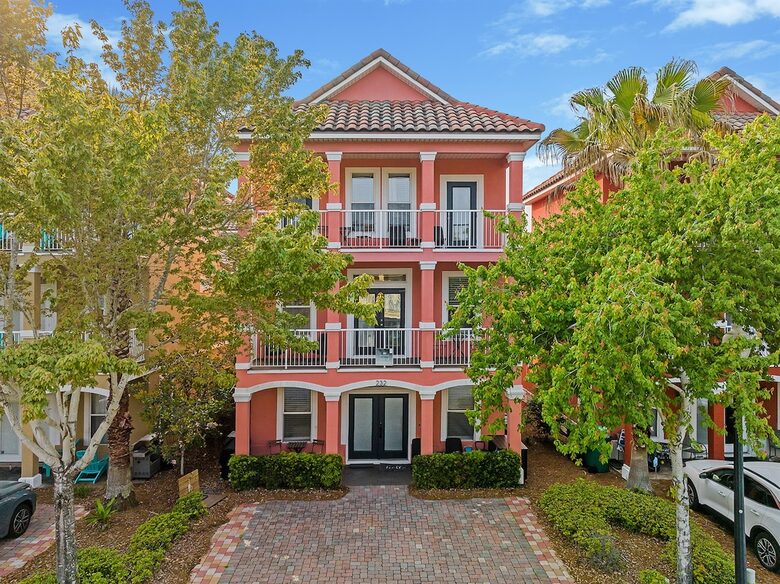 The Pink Shell Destin | Spacious Family Retreat Near Beaches - Destin, Florida