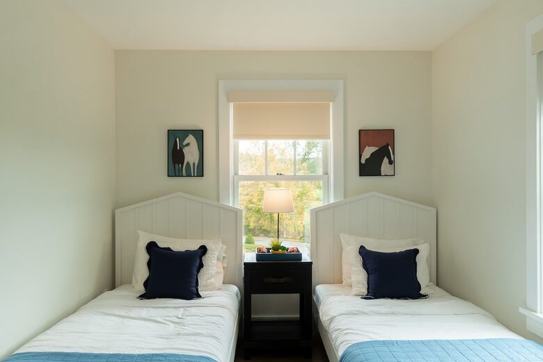 Modern Farmhouse Retreat with Waterfall Views in the Catskills - Kerhonkson, New York