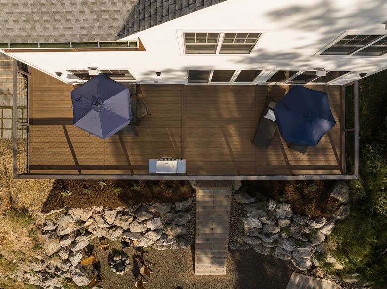 Modern Farmhouse Retreat with Waterfall Views in the Catskills - Kerhonkson, New York