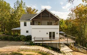 Modern Farmhouse Retreat with Waterfall Views in the Catskills - Kerhonkson, New York