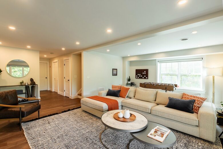 Modern Farmhouse Retreat with Waterfall Views in the Catskills - Kerhonkson, New York