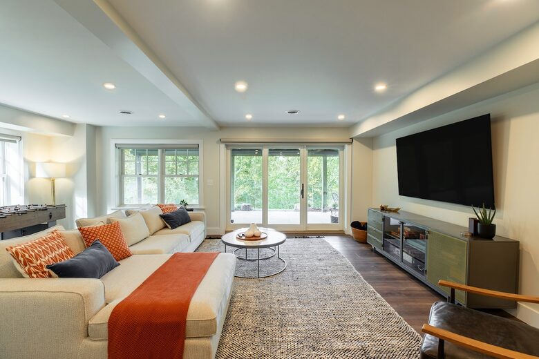 Modern Farmhouse Retreat with Waterfall Views in the Catskills - Kerhonkson, New York