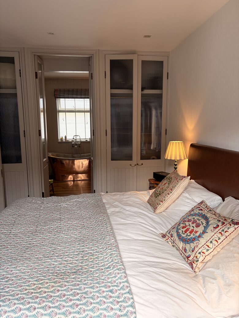 A Notting Hill Mews House with Rooftop Views - London, United Kingdom