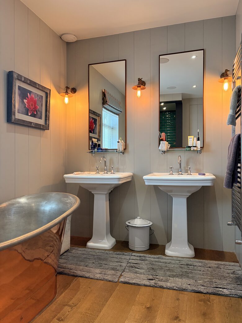 A Notting Hill Mews House with Rooftop Views - London, United Kingdom