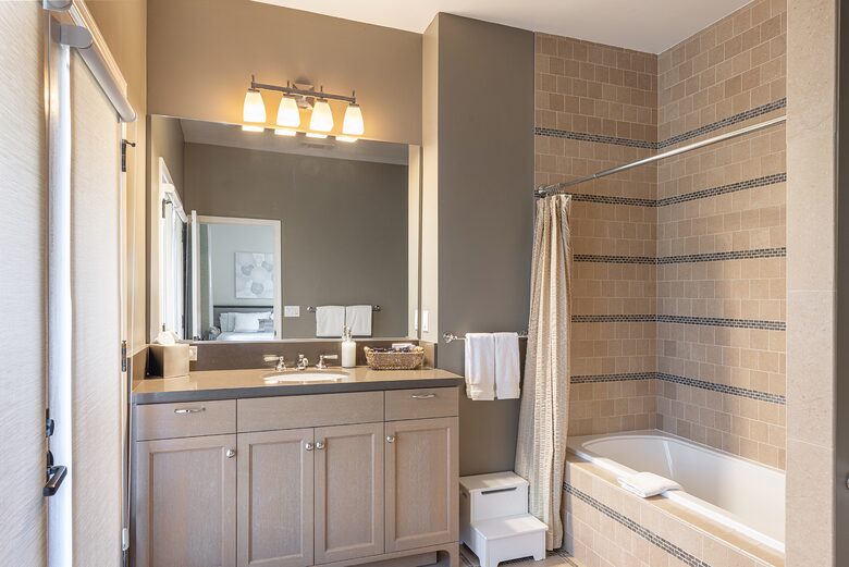 Villa Calistoga in Napa Valley Wine Country - Calistoga, California