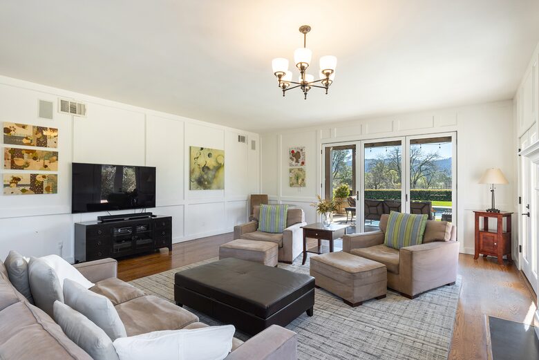 Villa Calistoga in Napa Valley Wine Country - Calistoga, California