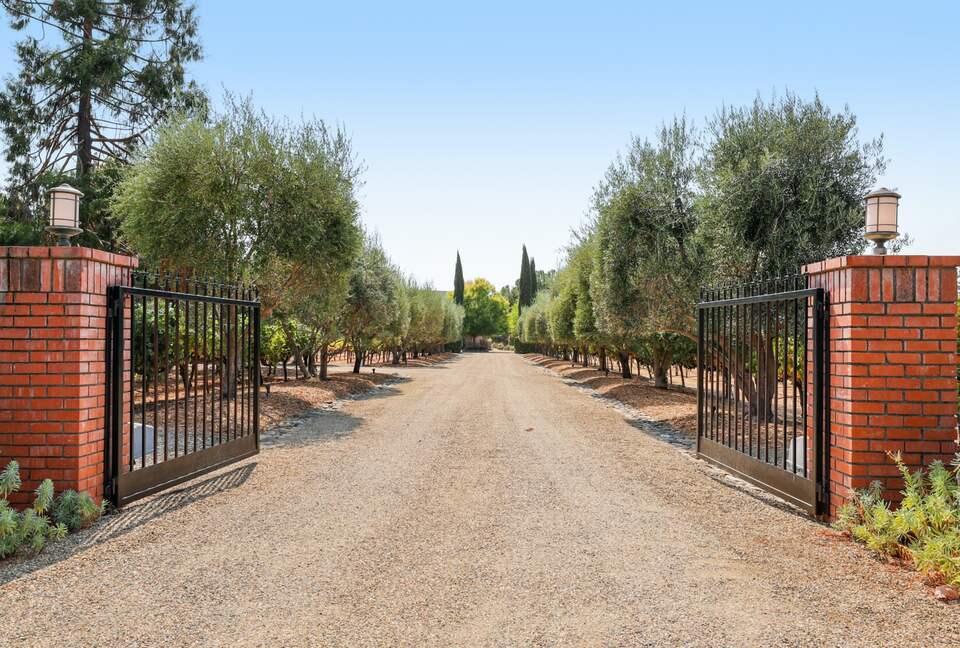 Villa Calistoga in Napa Valley Wine Country - Calistoga, California