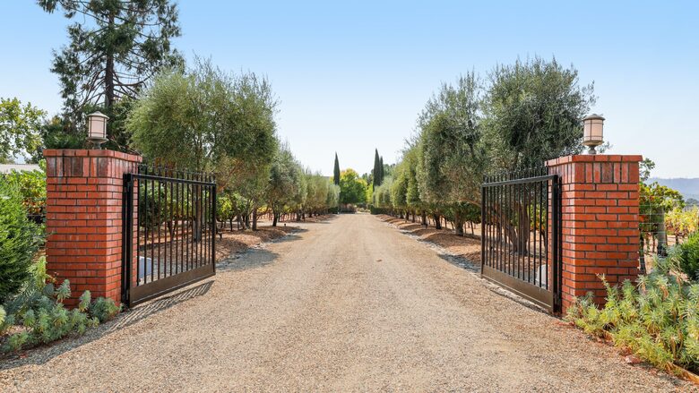 Villa Calistoga in Napa Valley Wine Country - Calistoga, California