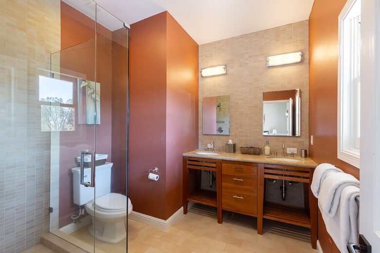 Villa Calistoga in Napa Valley Wine Country - Calistoga, California