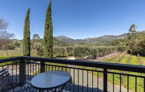 Villa Calistoga in Napa Valley Wine Country - Calistoga, California