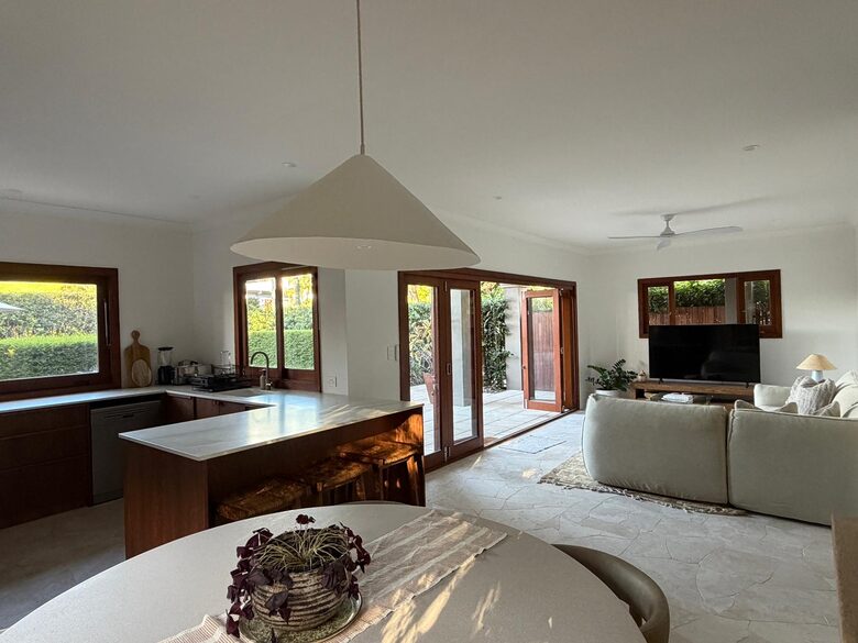 Private Courtyard and Lap Pool Retreat in Central Byron Bay - Byron Bay, Australia