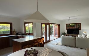 Private Courtyard and Lap Pool Retreat in Central Byron Bay - Byron Bay, Australia