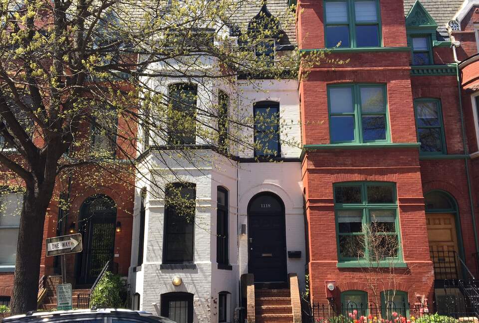 Historic DC Victorian Steps from Convention Center - Washington, Washington DC