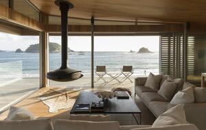 Award-Winning Hahei-Coromandel Peninsula Beachfront Architectural Retreat - Hahei, New Zealand