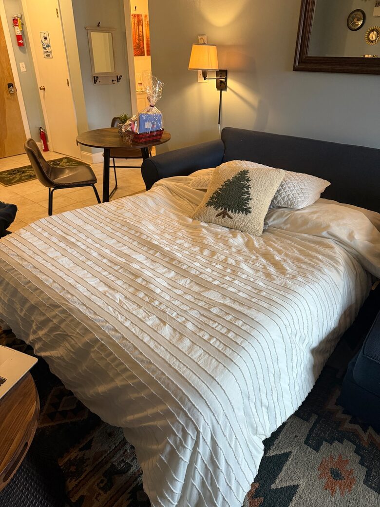 Cozy Ski-Inspired Escape at Mount Snow - West Dover, Vermont