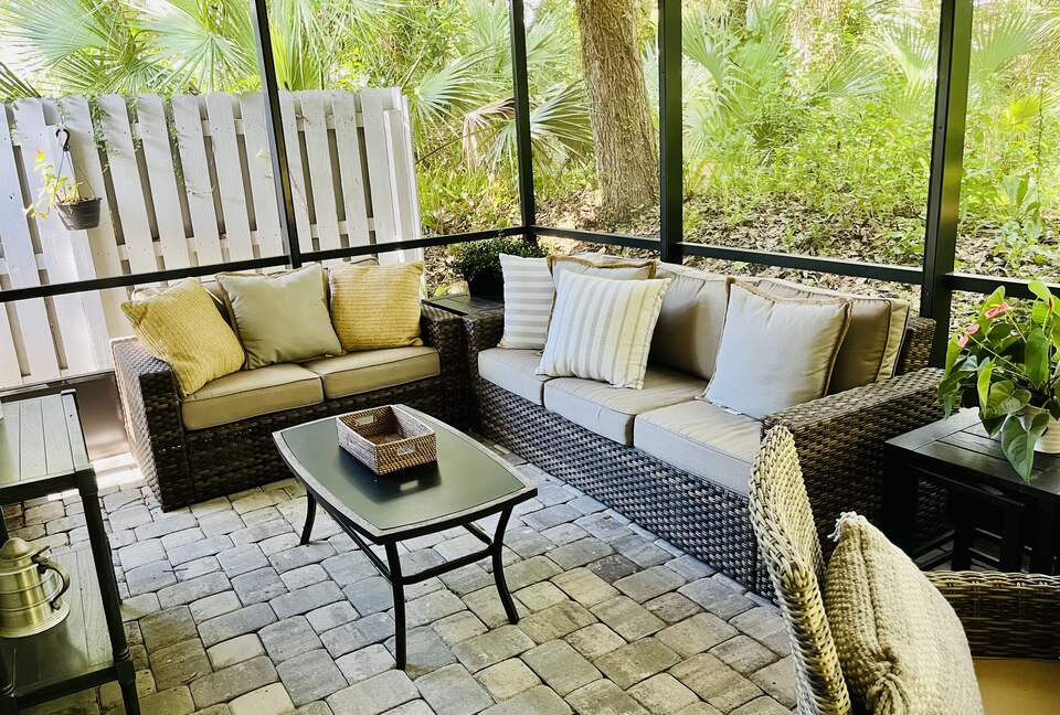 Relaxed Beach House in Sea Woods Community - New Smyrna Beach, Florida