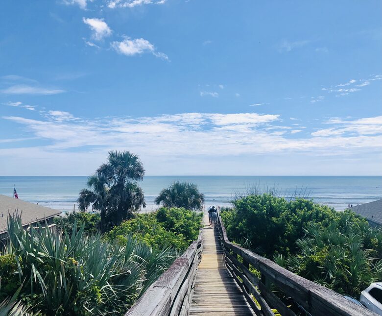 Relaxed Beach House in Sea Woods Community - New Smyrna Beach, Florida