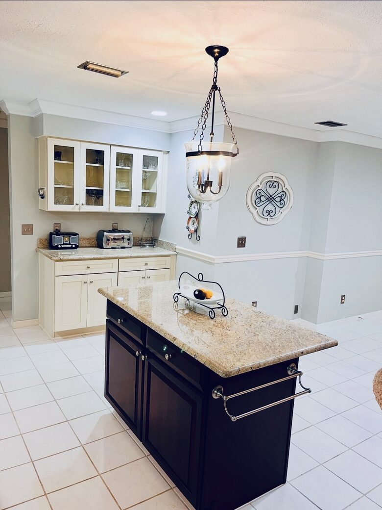 Relaxed Beach House in Sea Woods Community - New Smyrna Beach, Florida