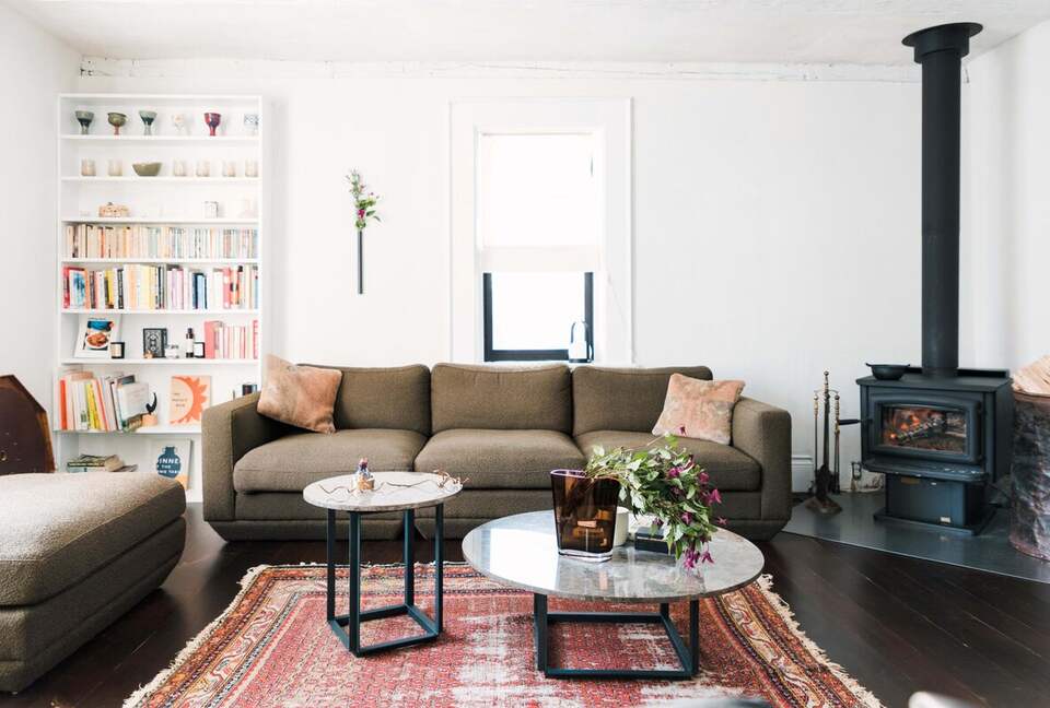 A Design-Led Country Home Near Sandbanks and East Lake - Cherry Valley, Canada