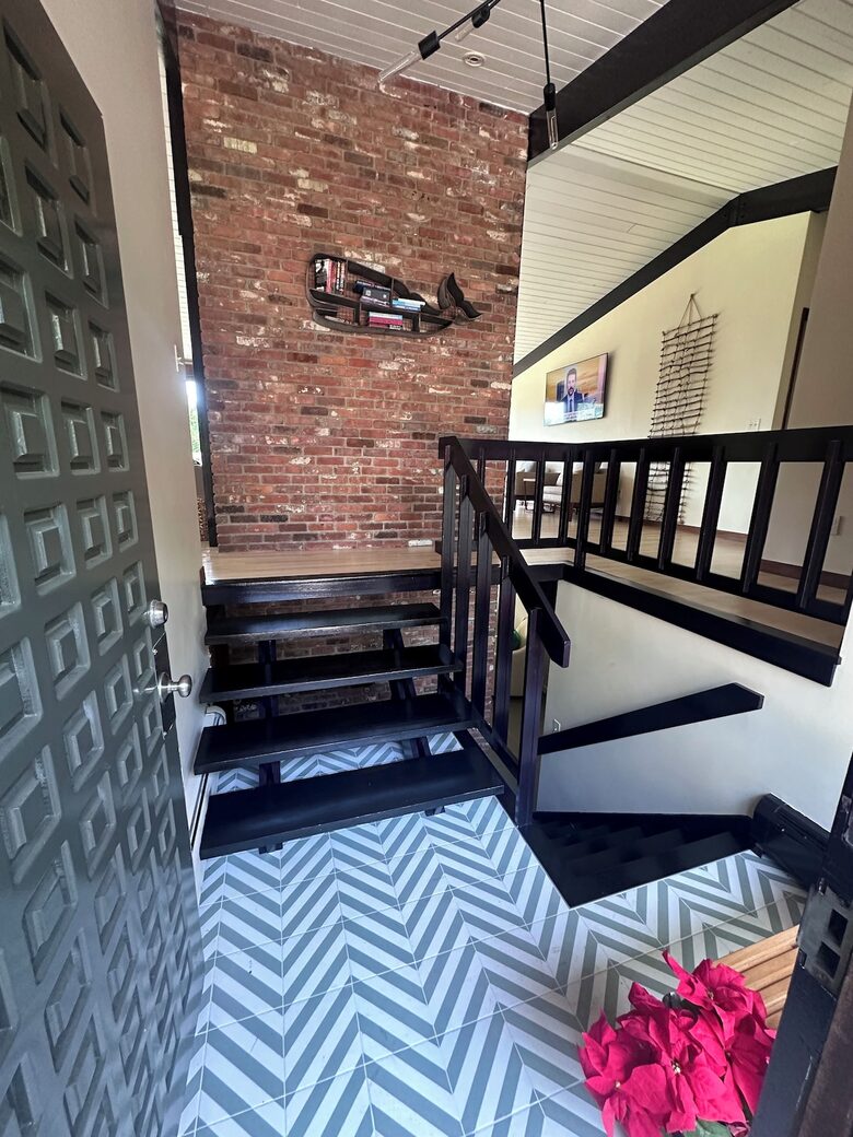 Rhode Island Vineyard-Adjacent Coastal Retreat - Portsmouth, Rhode Island