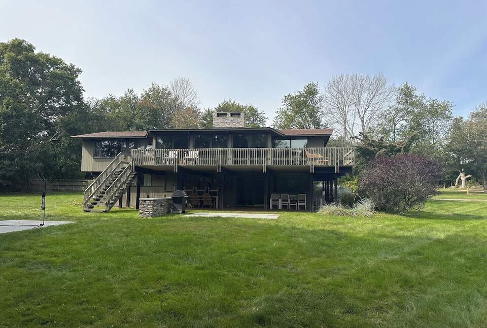 Rhode Island Vineyard-Adjacent Coastal Retreat - Portsmouth, Rhode Island