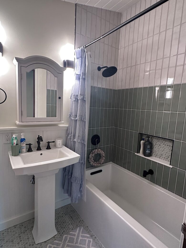 Rhode Island Vineyard-Adjacent Coastal Retreat - Portsmouth, Rhode Island