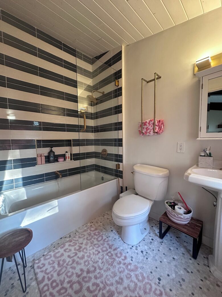 Rhode Island Vineyard-Adjacent Coastal Retreat - Portsmouth, Rhode Island