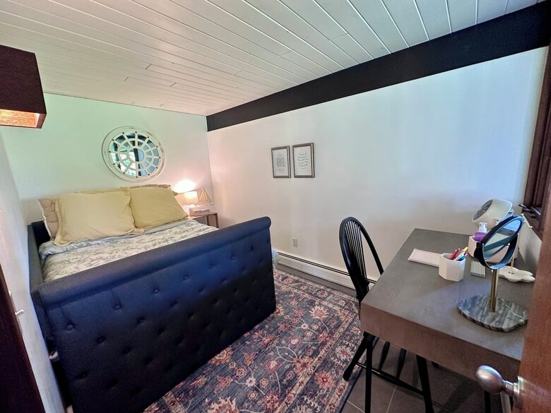 Rhode Island Vineyard-Adjacent Coastal Retreat - Portsmouth, Rhode Island