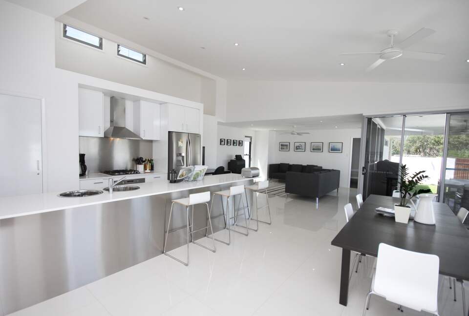 Open plan kitchen, dining, lounge.