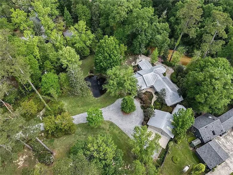 Covington River Escape - Covington, Louisiana