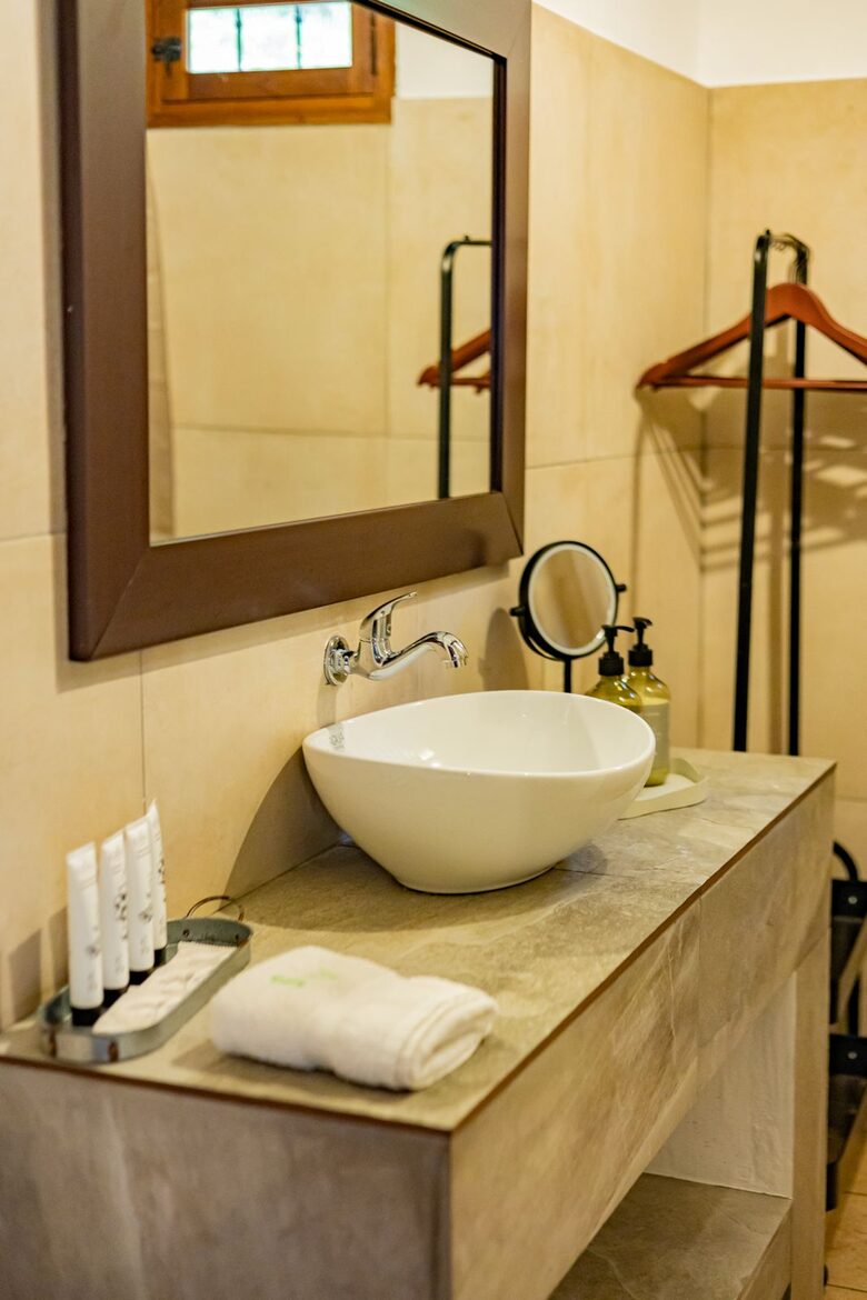 Volcanic Views & Refined Comfort - Santa Ana, El Salvador