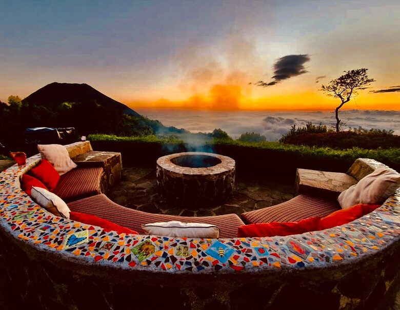 Volcanic Views & Refined Comfort - Santa Ana, El Salvador