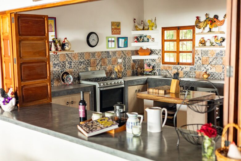 Volcanic Views & Refined Comfort - Santa Ana, El Salvador