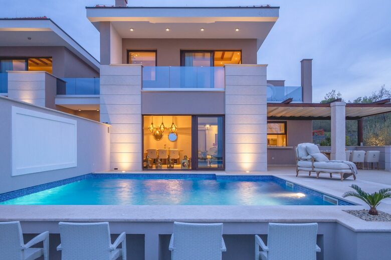 Adriatic Elegance in Coastal Malinska - Zidarići, Croatia