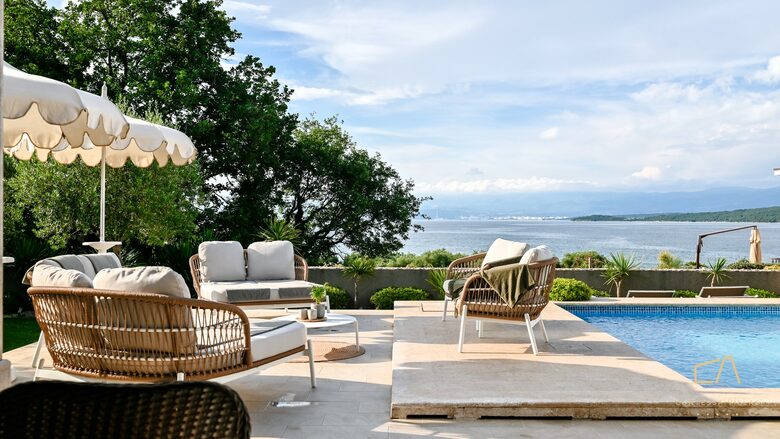 Adriatic Elegance in Coastal Malinska - Zidarići, Croatia