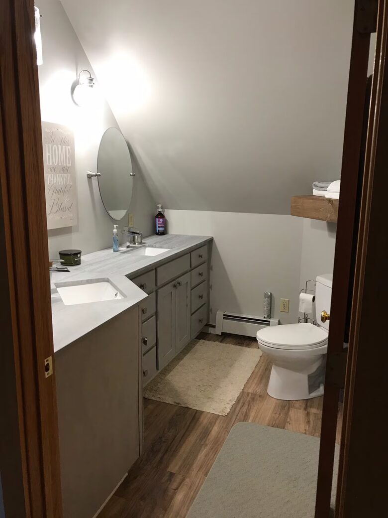 Charming Middlebury Retreat in the Heart of Town - Middlebury, Vermont