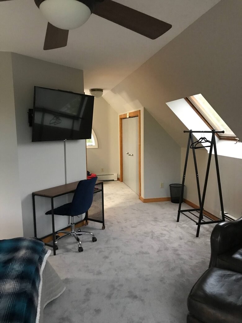 Charming Middlebury Retreat in the Heart of Town - Middlebury, Vermont