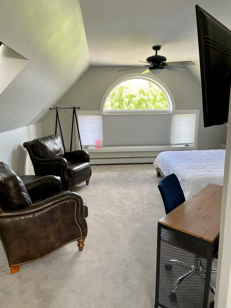 Charming Middlebury Retreat in the Heart of Town - Middlebury, Vermont