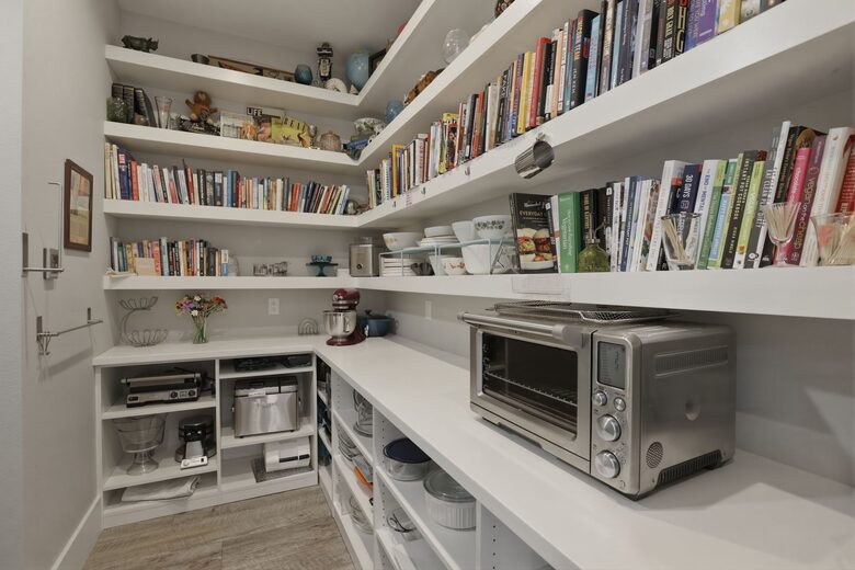 Winter Park Oasis with Pool, Spa & Game Room - Winter Park, Florida