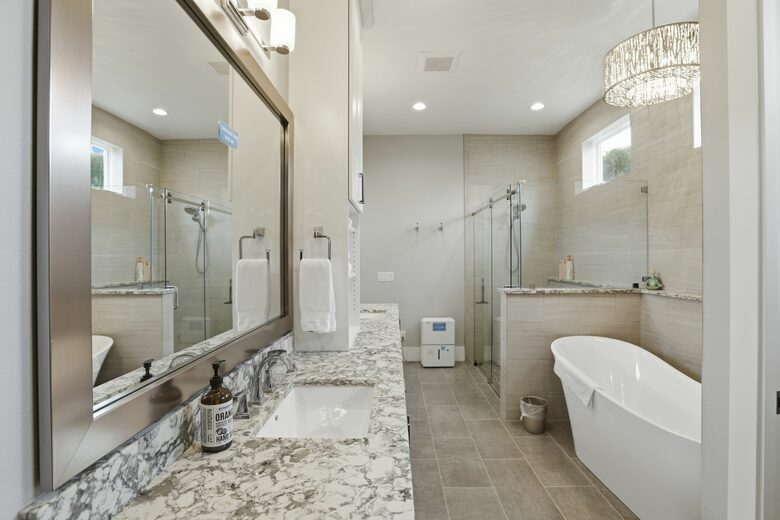 Winter Park Oasis with Pool, Spa & Game Room - Winter Park, Florida