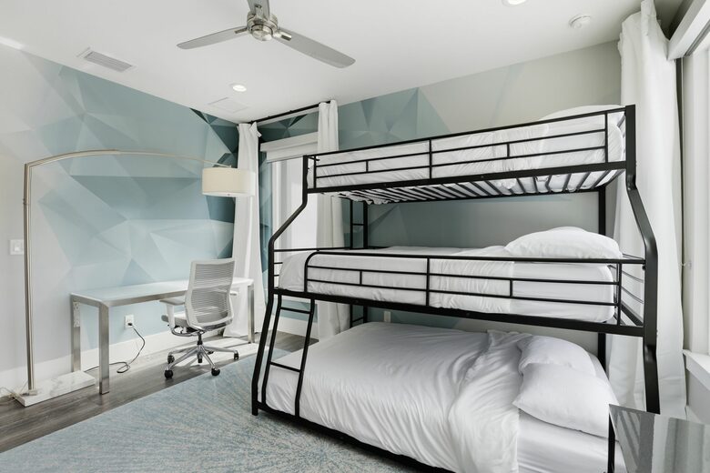 Winter Park Oasis with Pool, Spa & Game Room - Winter Park, Florida