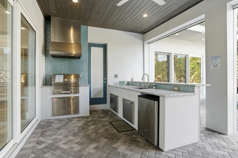 Winter Park Oasis with Pool, Spa & Game Room - Winter Park, Florida