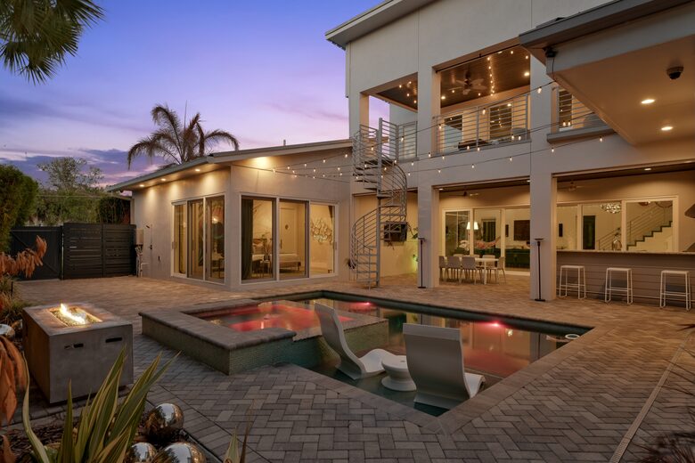 Winter Park Oasis with Pool, Spa & Game Room - Winter Park, Florida