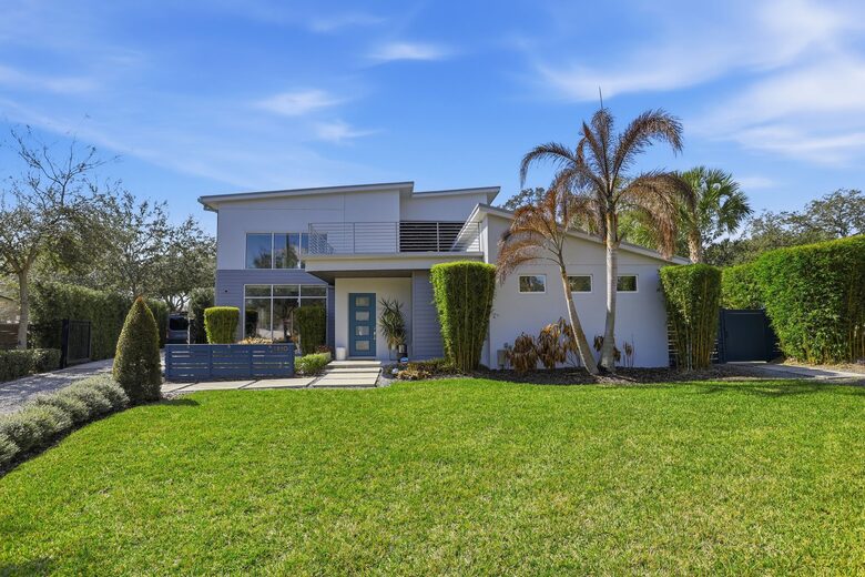 Winter Park Oasis with Pool, Spa & Game Room - Winter Park, Florida