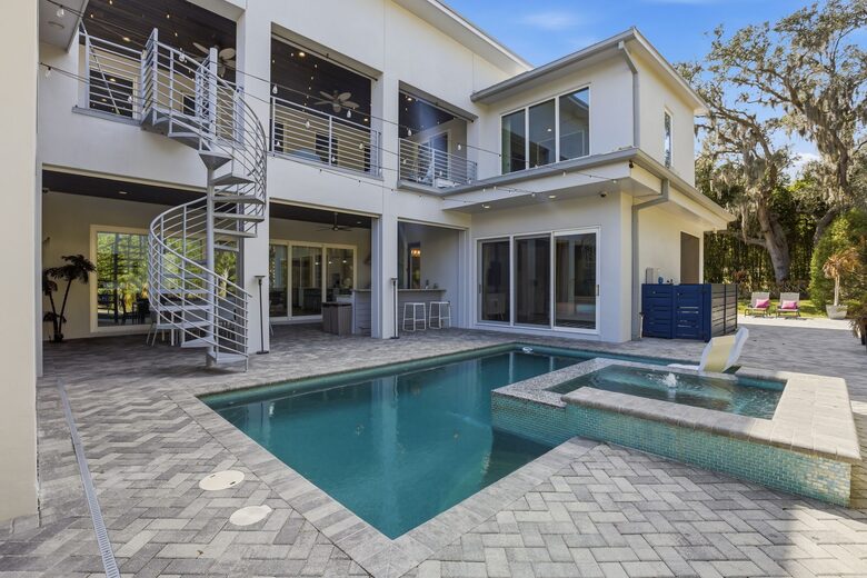 Winter Park Oasis with Pool, Spa & Game Room - Winter Park, Florida