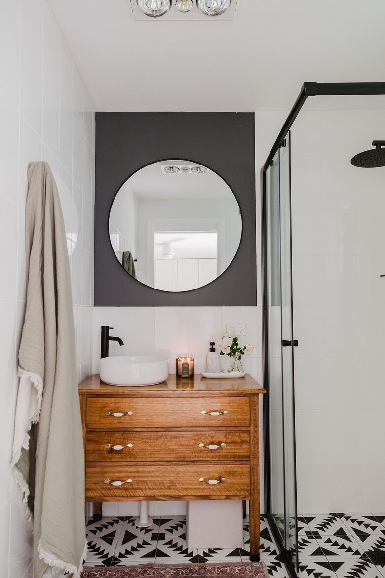 Light-Filled Coastal Living in Mollymook Beach - Mollymook Beach, Australia