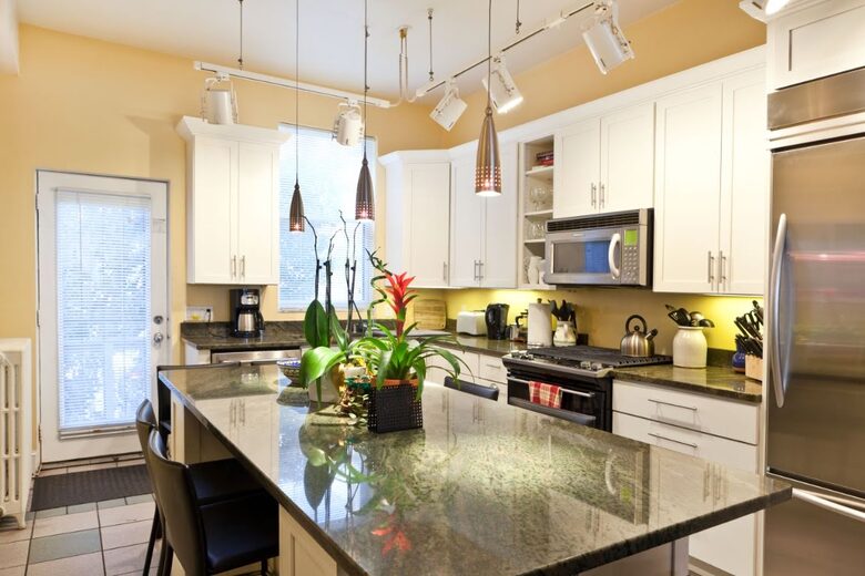 Historic DC Victorian Steps from Convention Center - Washington, Washington DC