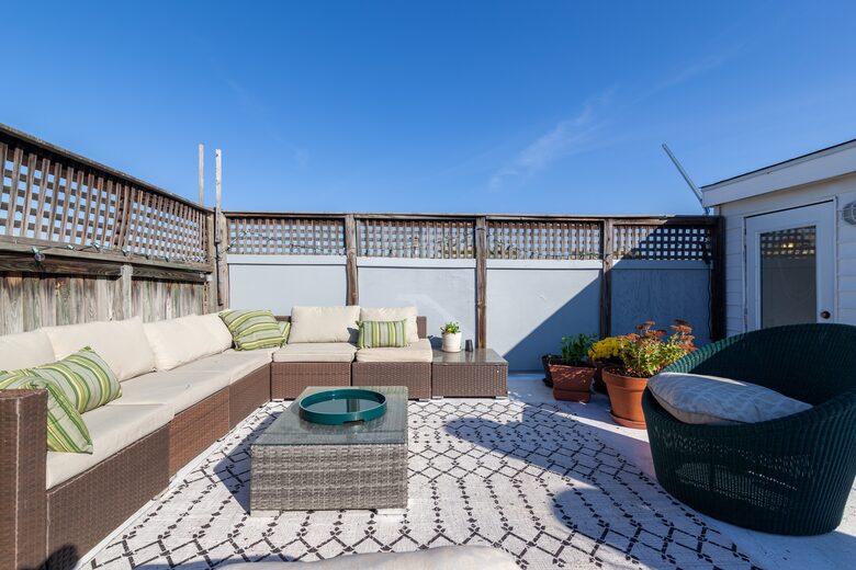 Historic DC Victorian Steps from Convention Center - Washington, Washington DC