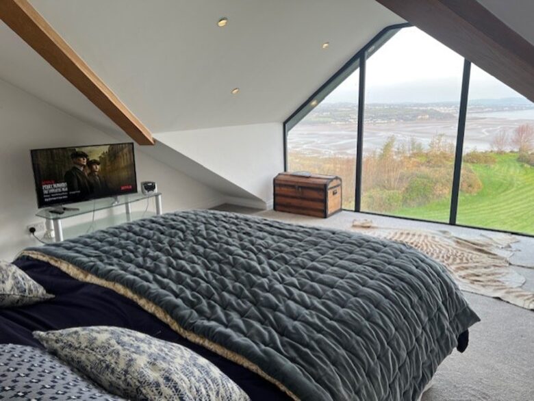 A Modern Sanctuary Above the Anglesey Coast - Llanddona, Isle of Anglesey, United Kingdom